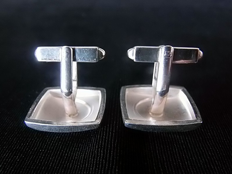 シルバー カフス 835刻印あり ■およその寸法/重さ:20×15×奥行18㎜/15g(2個で)■25~30年前購入/擦り疵・汚れ■送料¥180~_画像6