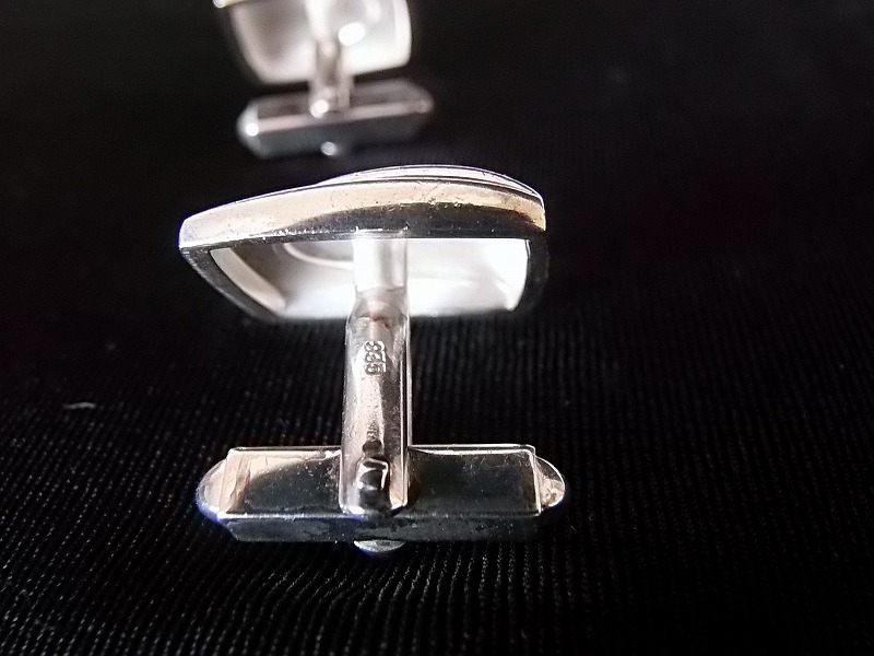 シルバー カフス 835刻印あり ■およその寸法/重さ:20×15×奥行18㎜/15g(2個で)■25~30年前購入/擦り疵・汚れ■送料¥180~_画像8