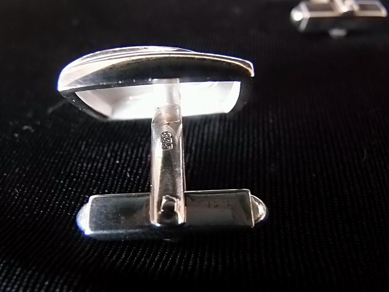 シルバー カフス 835刻印あり ■およその寸法/重さ:20×15×奥行18㎜/15g(2個で)■25~30年前購入/擦り疵・汚れ■送料¥180~_画像9