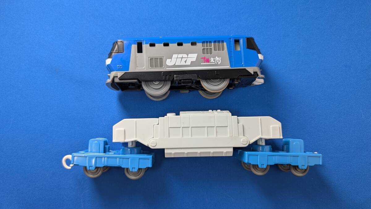 EF210 102 桃太郎 プラレール