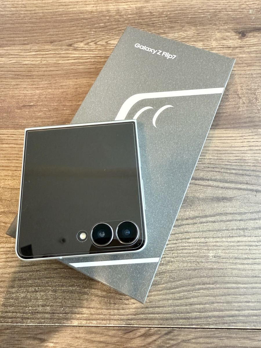 Samsung Galaxy Z Flip7 本体 SIFフリー版（ミント）｜Yahoo
