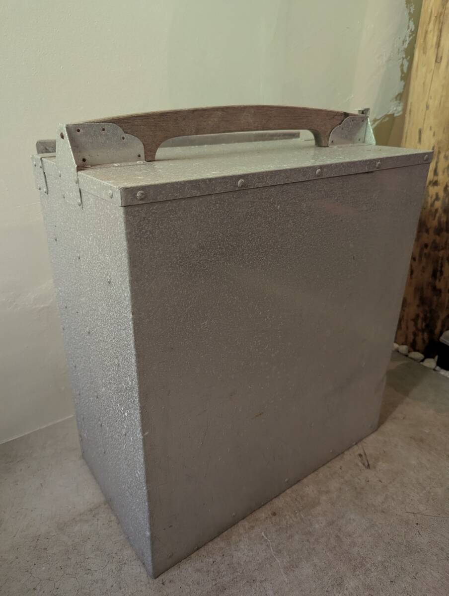 おかもち　岡持ち　出前箱　配達(dá)箱　昭和レトロ　中古