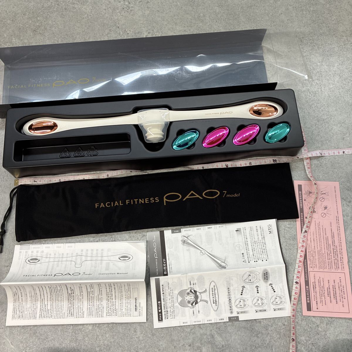 フェイシャルフィットネス パオ。箱サイズ約82センチ
