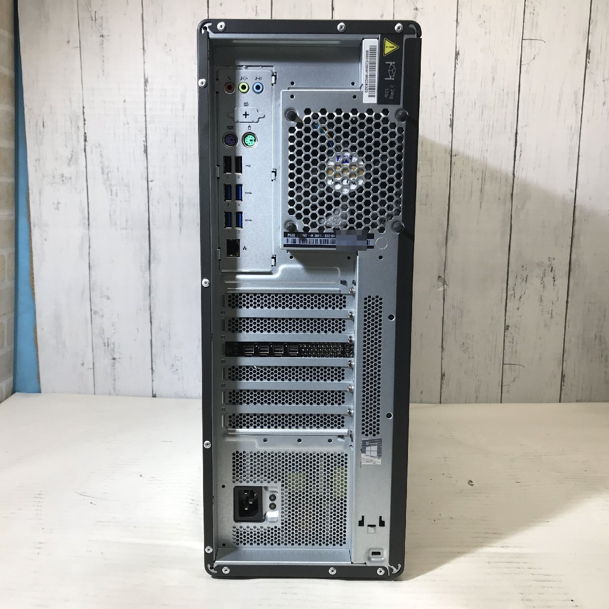 LENOVO ThinkStation P620 30E1S66101 AMD Ryzen Threadripper PRO 3995WX 64-Cores 2.70 GHz/256 GB/2 TB(NVMe) 〔0925D08〕