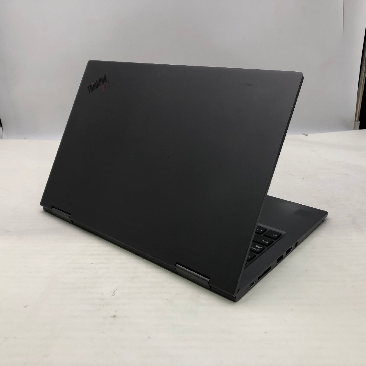 【難あり】LENOVO ThinkPad X1 Yoga 20UCS0YB0T Core i7 10610U 1.80GHz/16 GB/256 GB(NVMe) 〔A0101〕