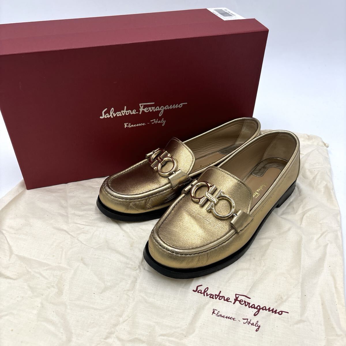 ＊ 付属品完備 イタリア製 '高級婦人靴' Salvatore Ferragamo サルヴァトーレフェラガモ 本革 ガンチーニ ローファー 革靴 5.5D 22.5cm_画像1