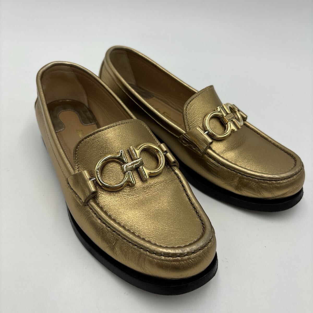 ＊ 付属品完備 イタリア製 '高級婦人靴' Salvatore Ferragamo サルヴァトーレフェラガモ 本革 ガンチーニ ローファー 革靴 5.5D 22.5cm_画像3