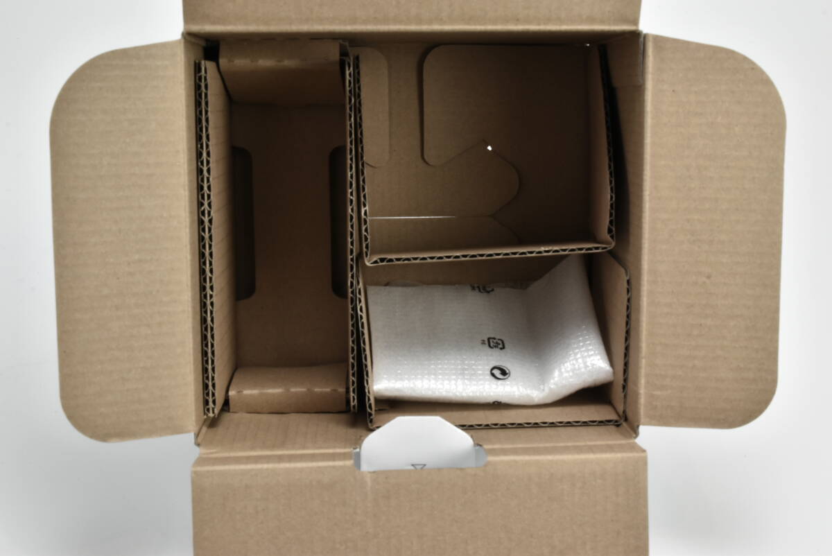 Nikon ニコン J5 MODEL 1 NIKKOR Zoom Lens Kit 空箱 シルバー EF-TN-YO1934_画像5