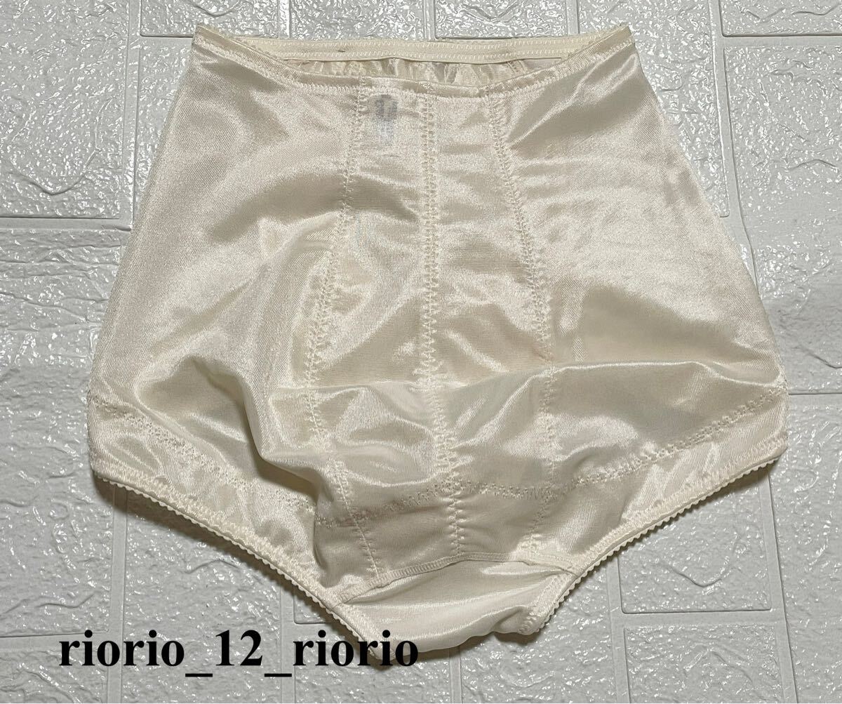 582　新品未使用　Wacoal　ワコール　ショートガードル　ガードル64　日本制　size64