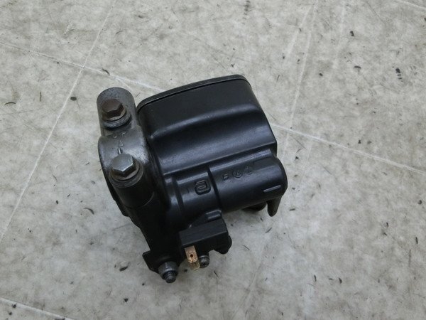 HX2352 グランドマジェスティ250/ Majesty250 リアマスターシリンダー/ブレーキオイルカップ?ホース SG15J-0138