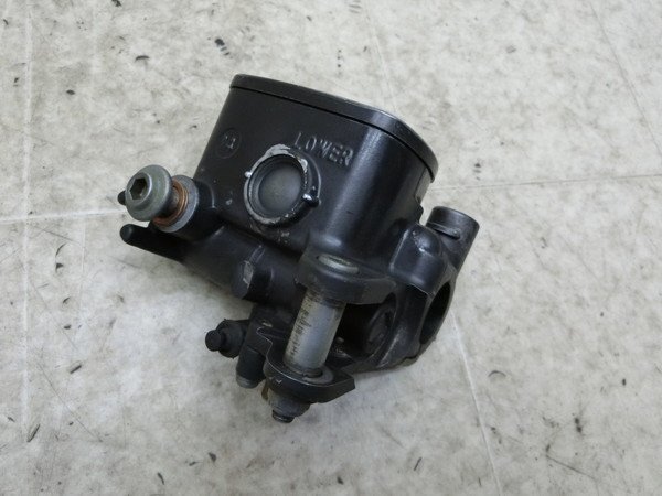 HX2352 グランドマジェスティ250/ Majesty250 リアマスターシリンダー/ブレーキオイルカップ?ホース SG15J-0138