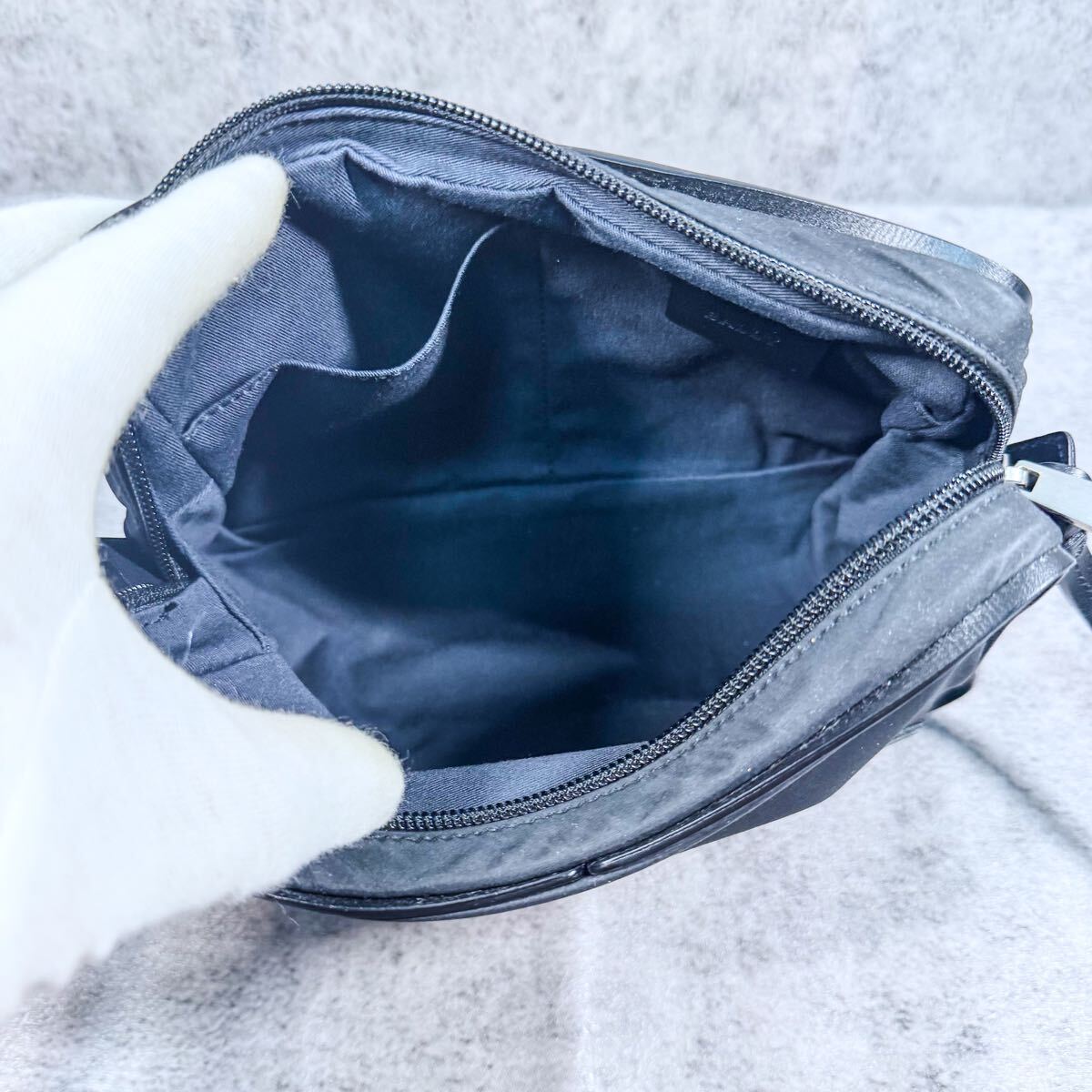 【新品現行】バリー BALLY ブラック 黒 ナイロン レザー ショルダーバッグ クロスボディ サコッシュ ミニバッグ 男女兼用_画像9