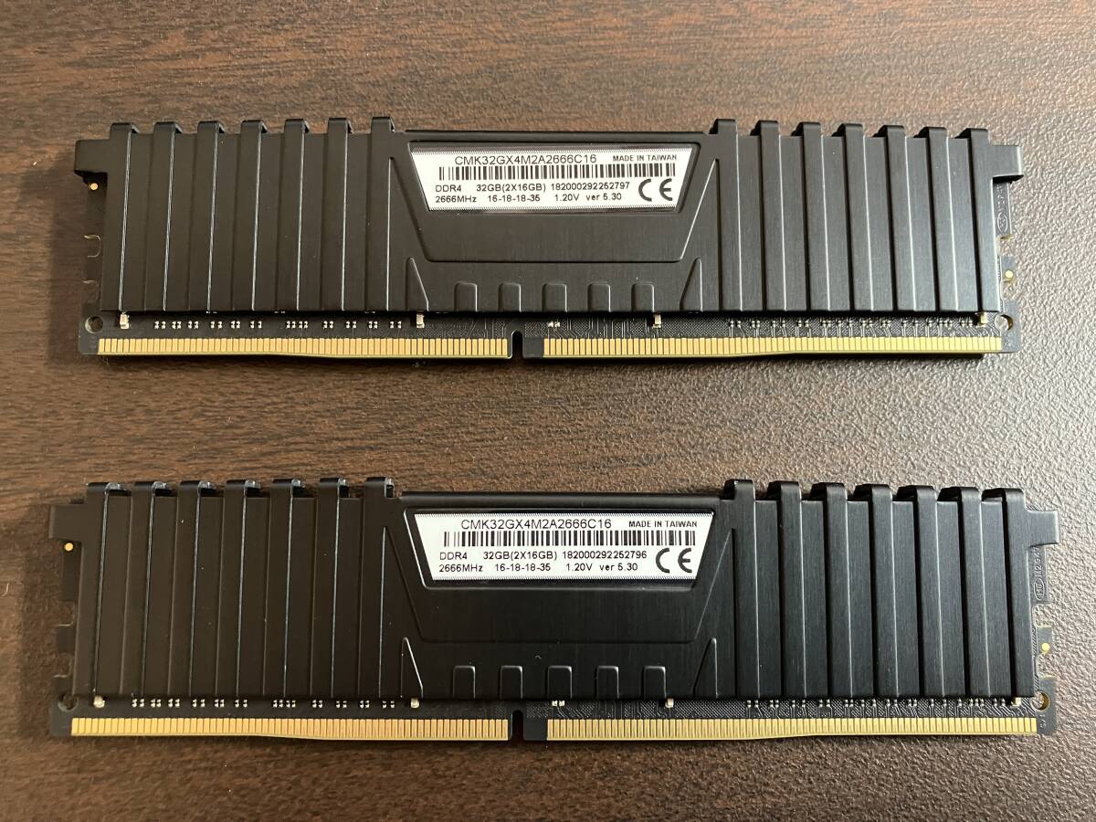 Corsair DDR4 2666MHz CMK32GX4M2A2666C16 (16GB 2枚組 合計32GB) VENGEANCE