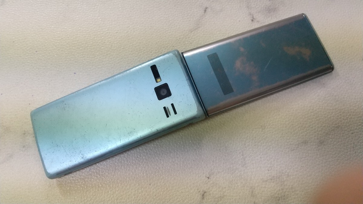 S3479 Softbank SIMフリー DIGNOケータイ2 701KC KYOCERA 簡易確認＆簡易清掃＆初期化OK 判定○ 送料無料 WebにてSIMロック解除受付手続済_画像5