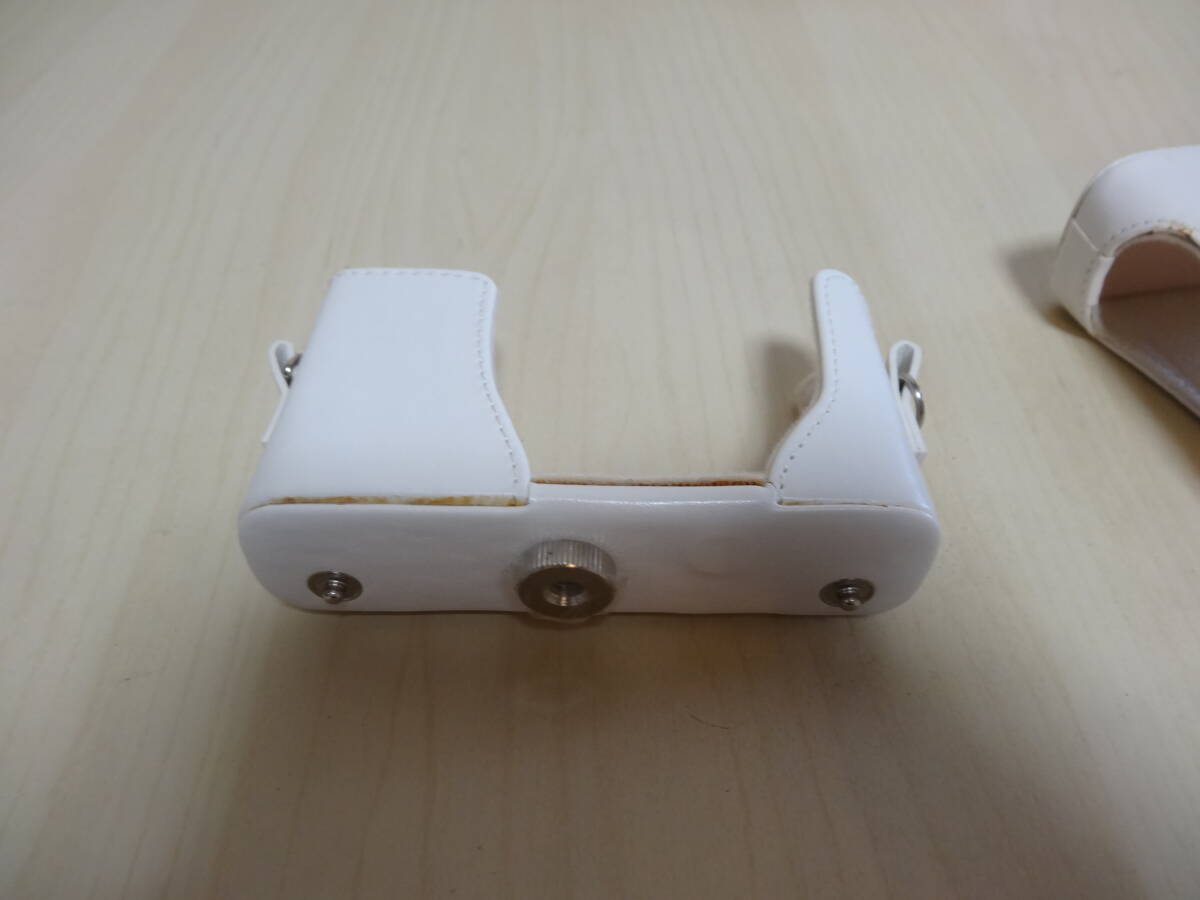 [送料無料 即決] FUJIFILM FINEPIX専用 ソフトケース F　SC-D30H (ホワイト) USED