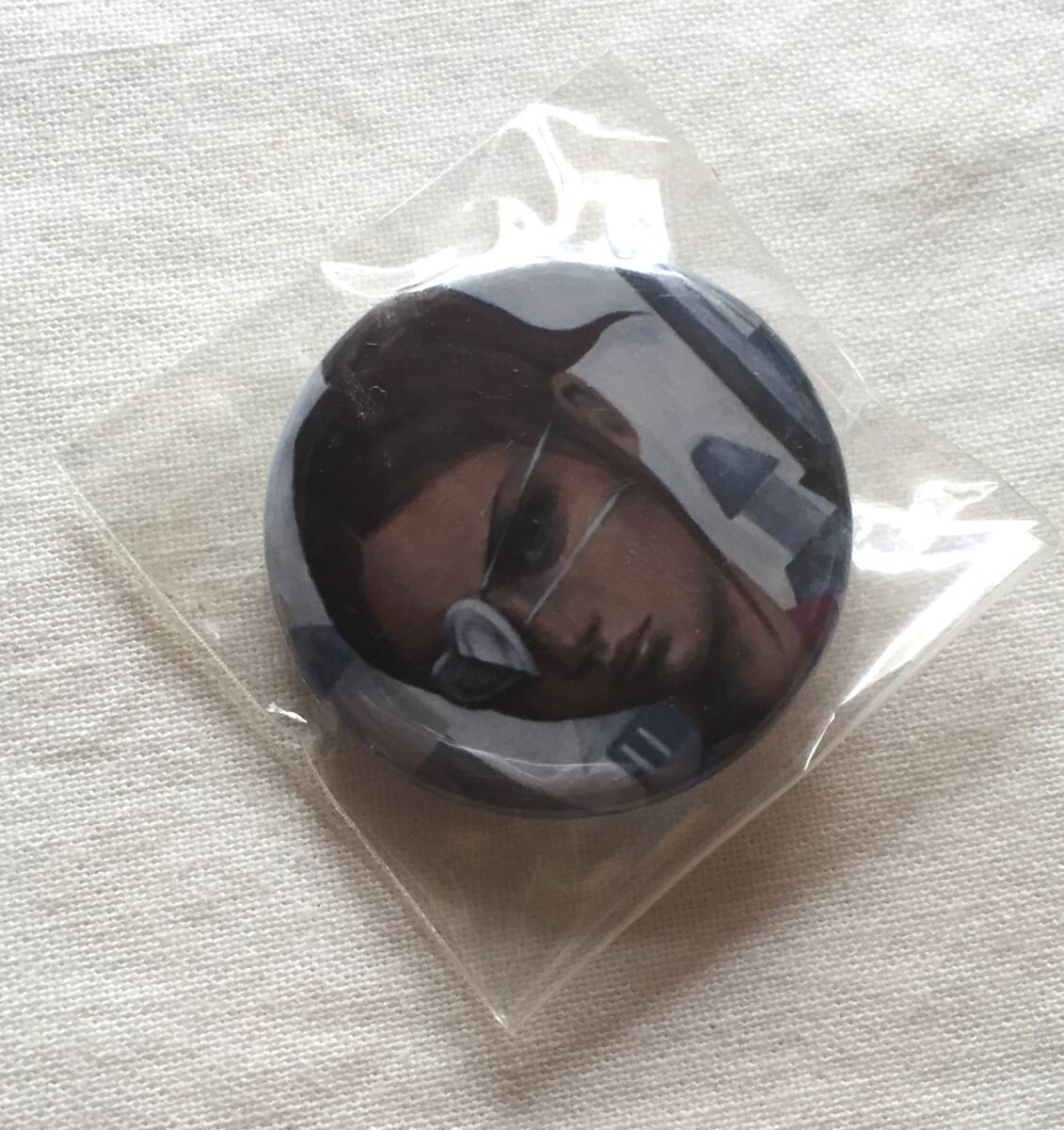 ◆ アジサカコウジ 個展 アート バッジ バッチ 未使用品_画像3