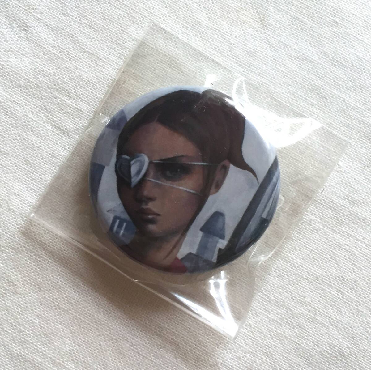 ◆ アジサカコウジ 個展 アート バッジ バッチ 未使用品_画像2