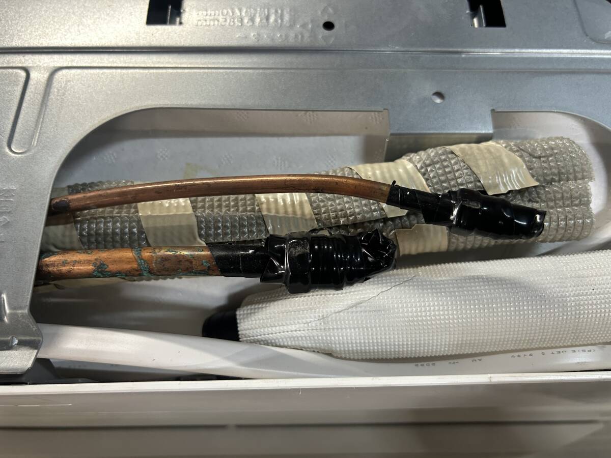 ルームエアコン DAIKIN/ダイキン 內(nèi):AN403AEBKPW 外:AR403AEBKP ●A-459● 200V 冷/暖 4.0/5.0kw R32 2023年制 リモコン付き