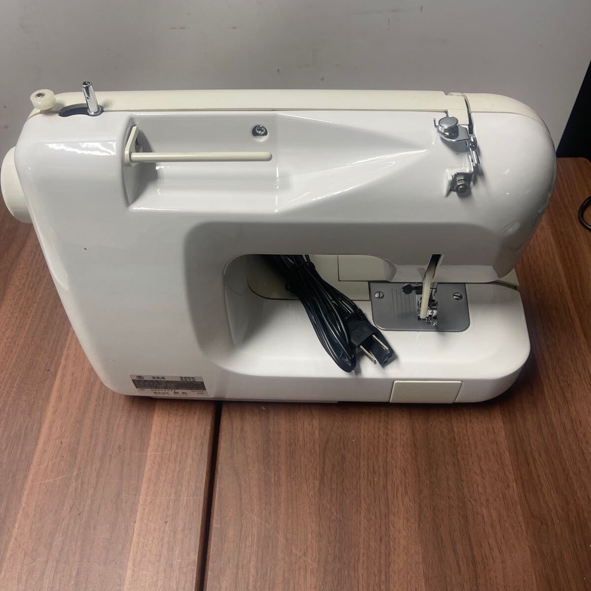 「1FI55」美品　電動ミシン HI LAND ST-130｜シンプル＆使いやすい（250922）_画像7