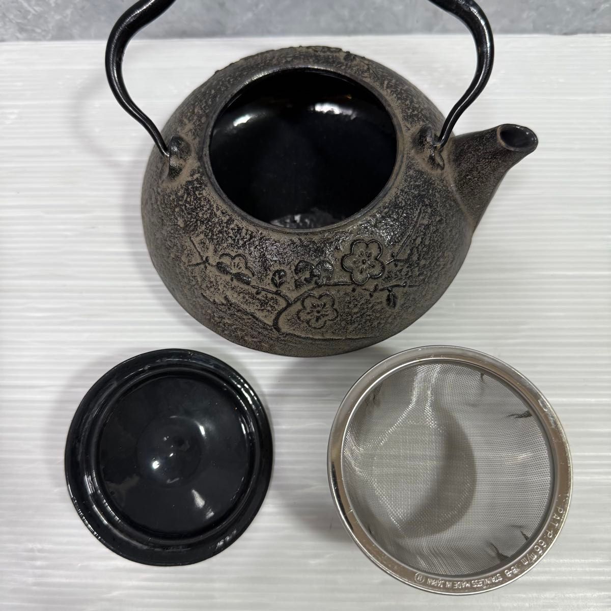 南部鉄器 急須　京焼・清水焼の蓋　西川貞三郎商店　伝統工芸品　希少　コラボ商品　【南部鉄器/箱付き・未使用】_画像6