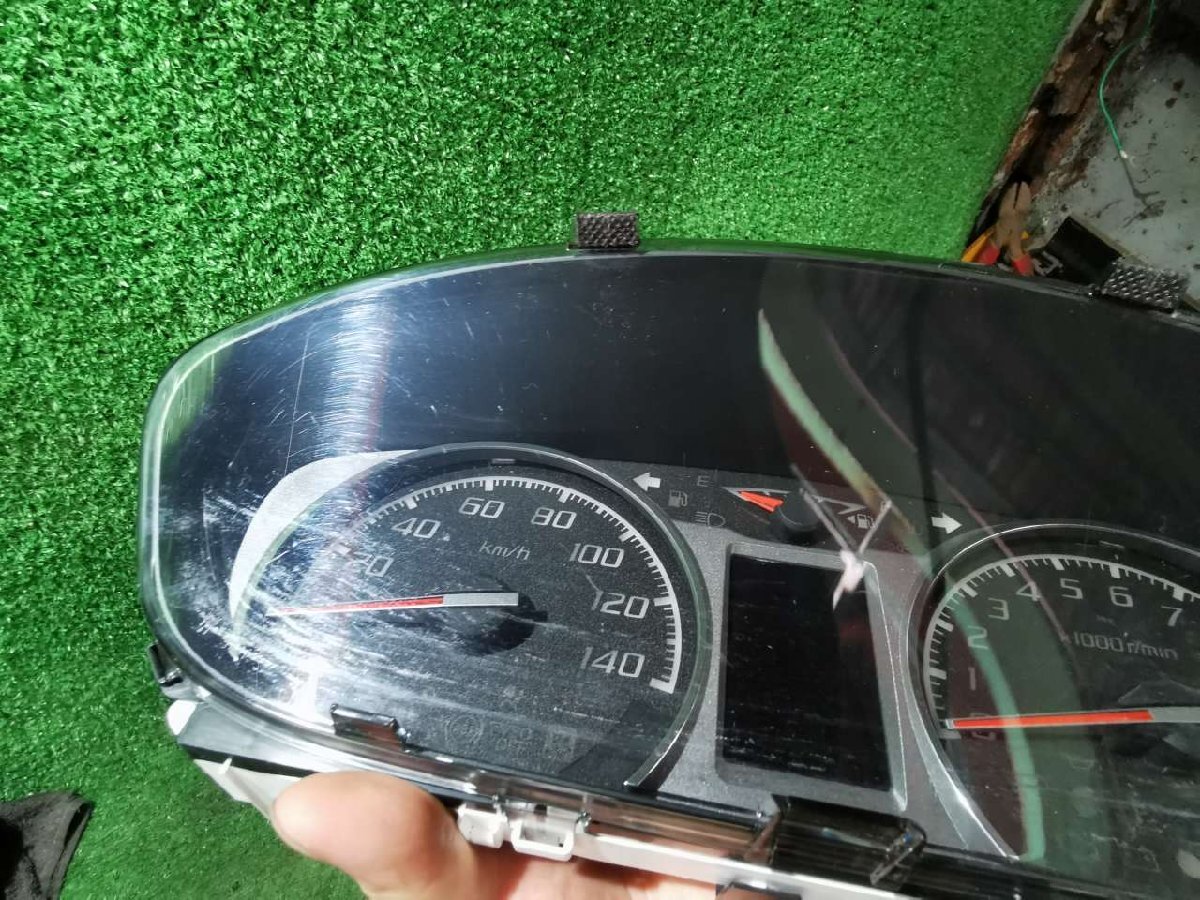 ☆☆LA100S LA110S ムーヴカスタム 純正メーター_画像4