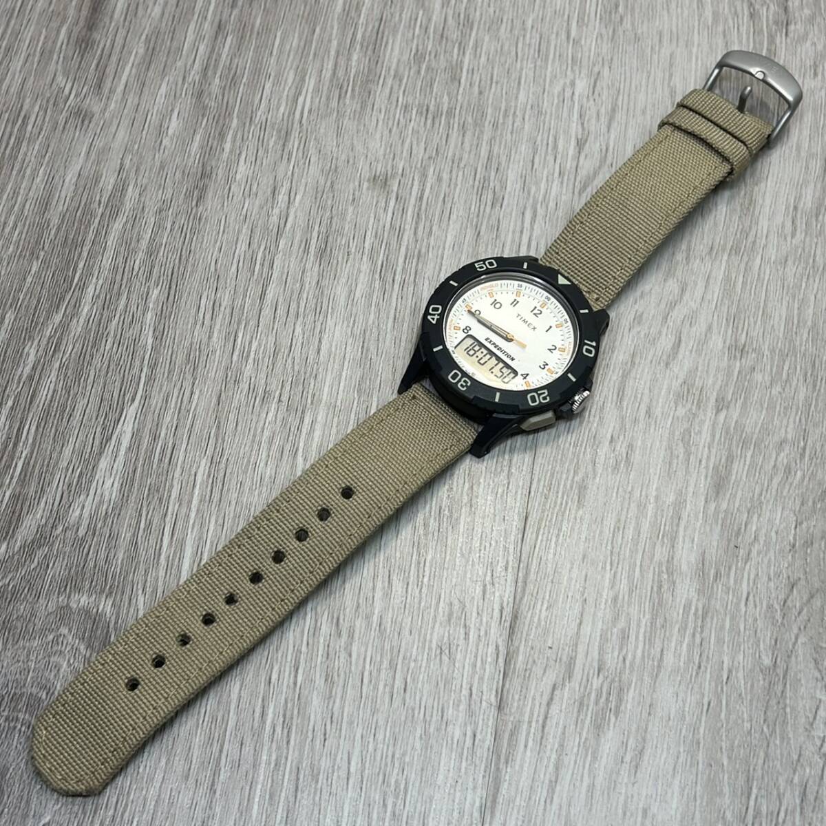 ●【YH-3514】中古稼働品 TIMEX タイメックス カトマイコラボ メンズ 時計 TW4B16800 クォーツ アイボリー ファブリック【レタパ可能】の画像4