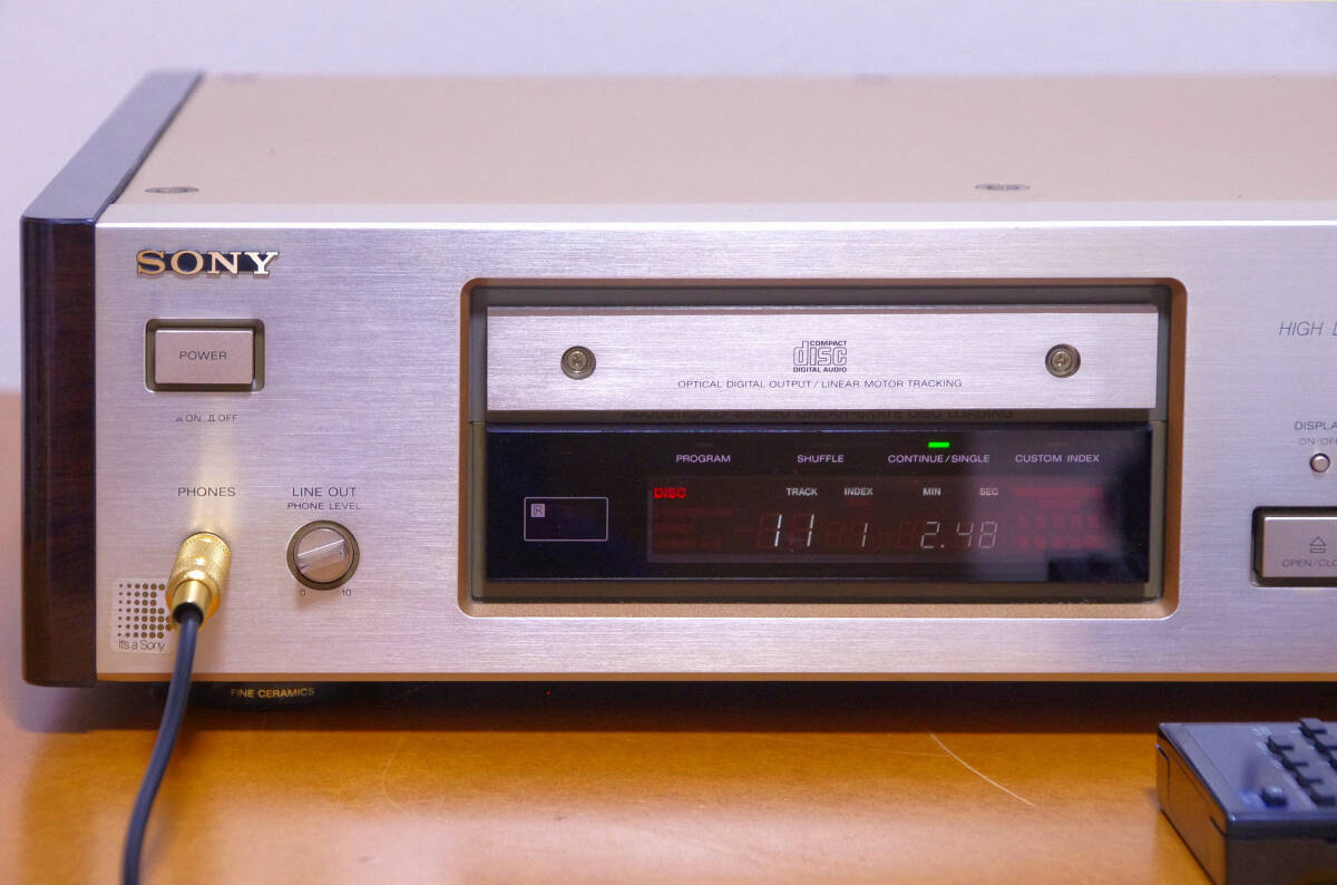 ＣＤＰ-Ｘ７７ＥＳ?。樱希危冱S金期の至寶　ソニー全盛期のフラッグシップ７シリーズ　完動機