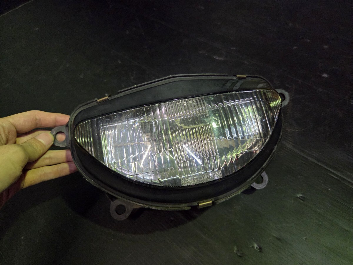 TZR250R 3XV 純正ヘッドライト koito 110-31031 _画像1