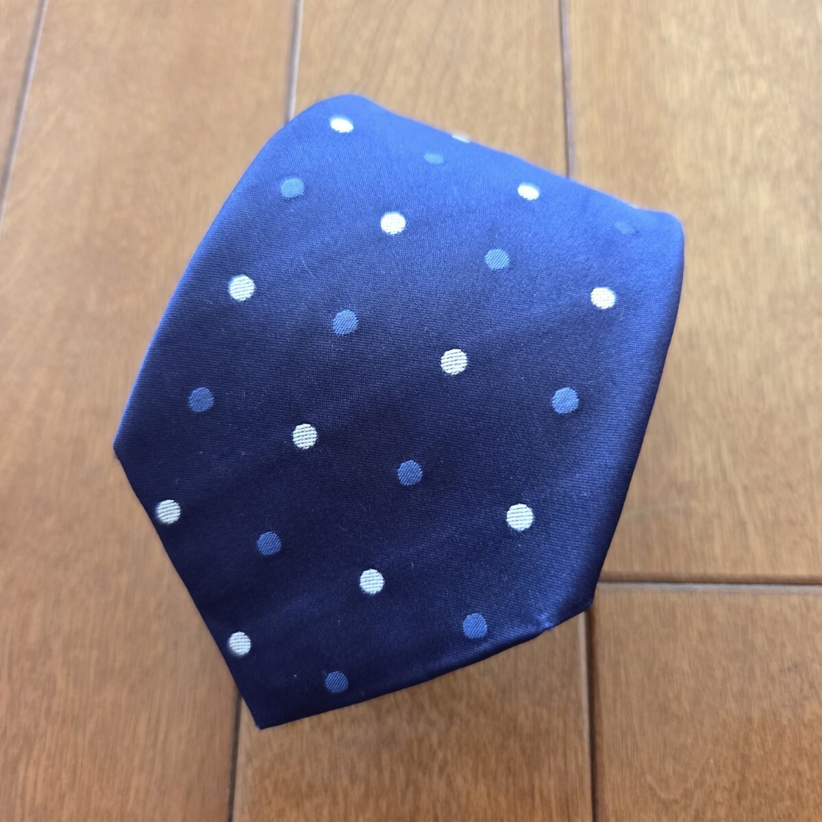 【美品】 BURBERRY バーバリー ネクタイ ドット ネイビー ゴールド