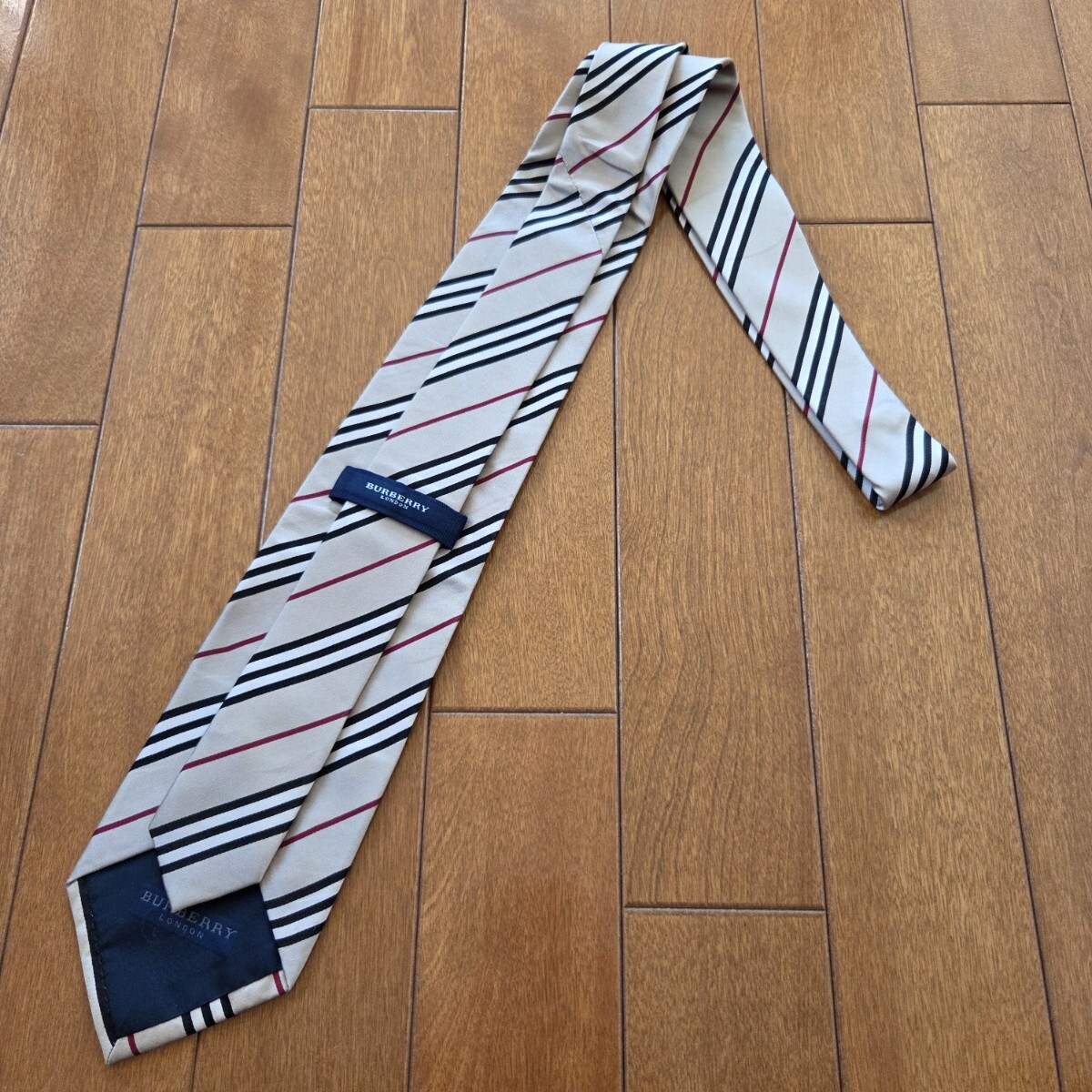【美品】 BURBERRY LONDON バーバリー ロンドン ネクタイ ストライプ ゴールド ブラック レッド シルバー