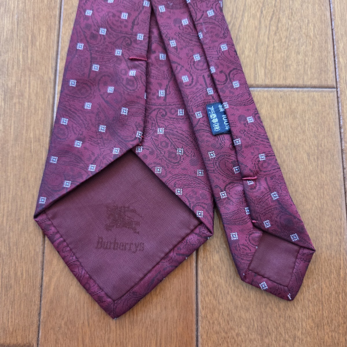 【極美品】 BURBERRYS バーバリーズ ネクタイ 小紋柄 ペイズリー レッド シルバー 希少