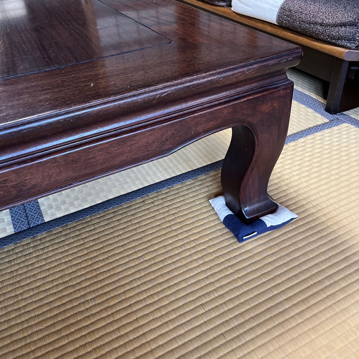 中古*高級座卓 重厚 無垢テーブル 幅150×奥行90×高さ33cm 和室 ちゃぶ台 座卓 昭和レトロ_画像5