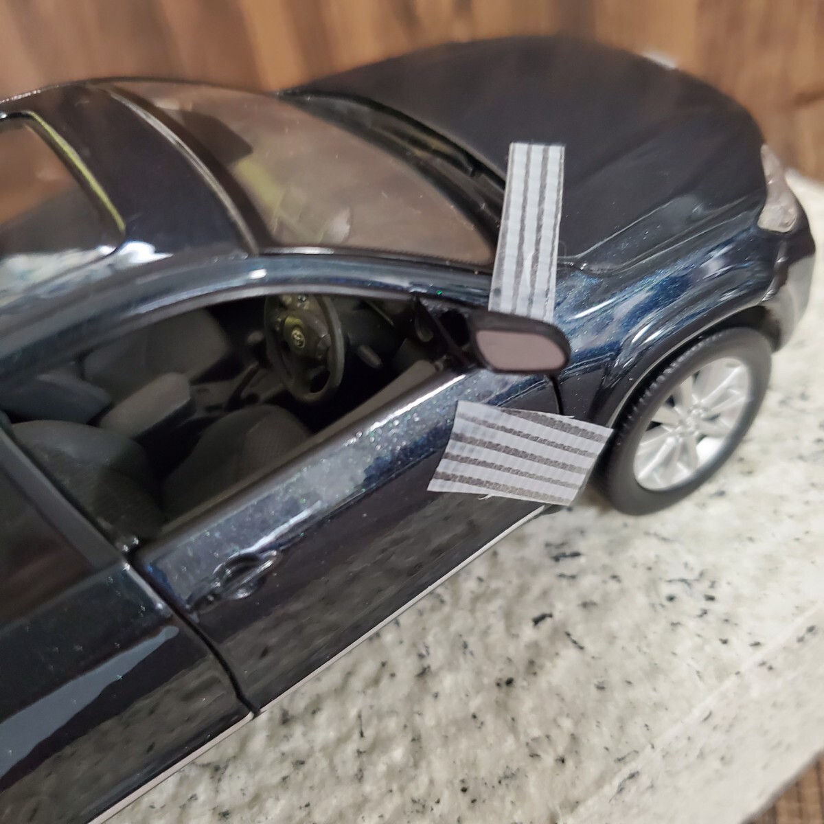 【送料無料】1/30 トヨタ ヴァンガード カラーサンプル ミニカー ドア開閉タイプ 濃いブルー系 【注意 キズ 有り】_画像3