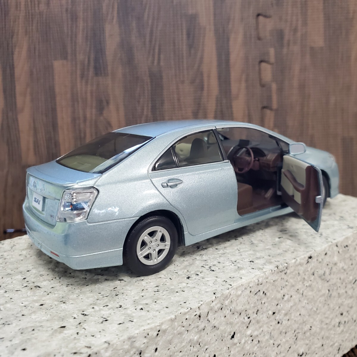 【送料無料】 1/30 トヨタ SAI カラーサンプル ミニカー ドア開閉タイプ 水色シルバー系 中古品 箱無し トヨタ サイ ミニカー_画像5