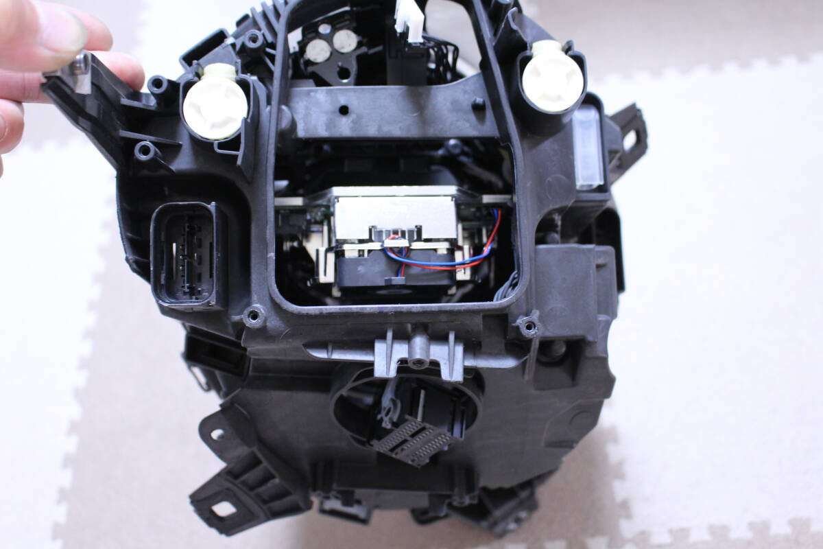 BMW MINI ミニ F54 F55 F56 F57 後期 左 ヘッドライト インナーブラック 63115A21CA3 純正 中古 割れあり_画像6