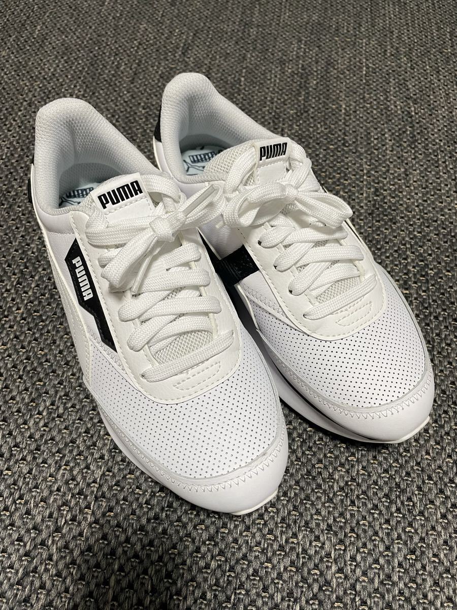 PUMA◯スニーカー◯used 白