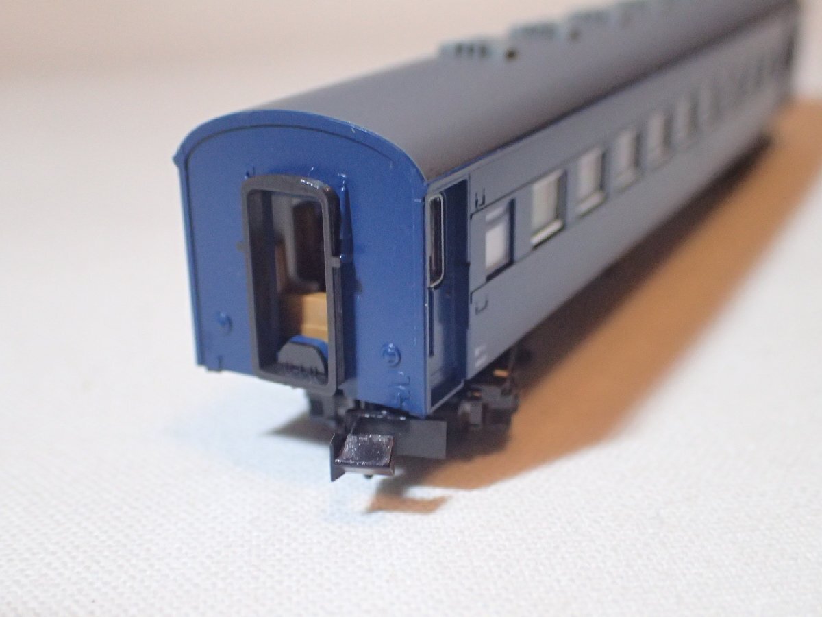 美品 KATO 10-034-1 旧形客車 スハフ42-2237 (アルミサッシ) 1両2 テールランプ点灯 純正白色室内灯付 黒染め車輪 Nゲージ 客車_画像2