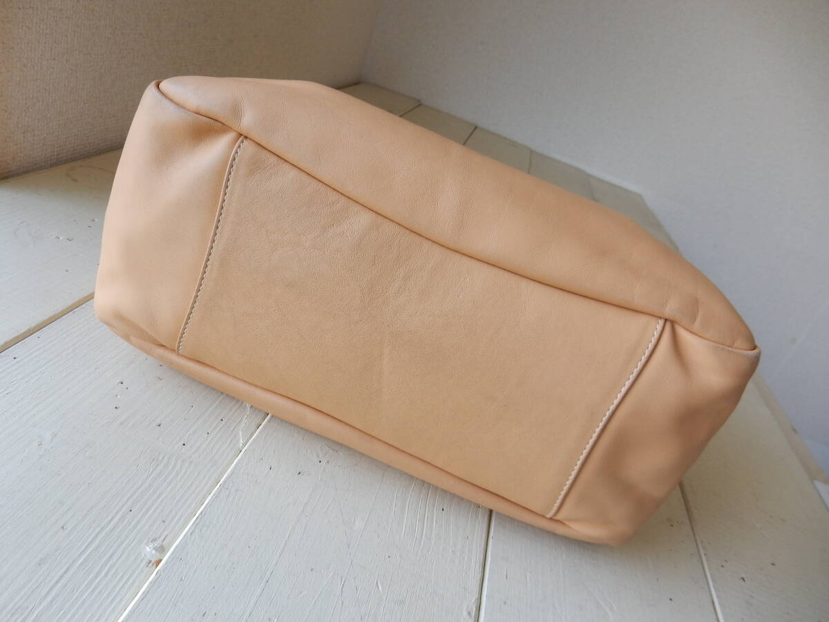 本革☆橫浜元町Kitamura(キタムラ)☆B5対応☆5ポケット☆肩掛けO(jiān)K☆レザートートバッグ　カスタード(金具シルバー)