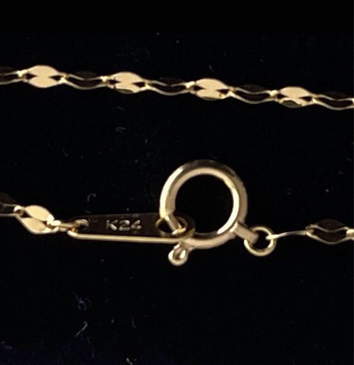 新品 花びら24Kチェーンネックレス キラキラ 刻印入り 純金 金 早い者勝ち 価格上昇中 資産価値_画像3