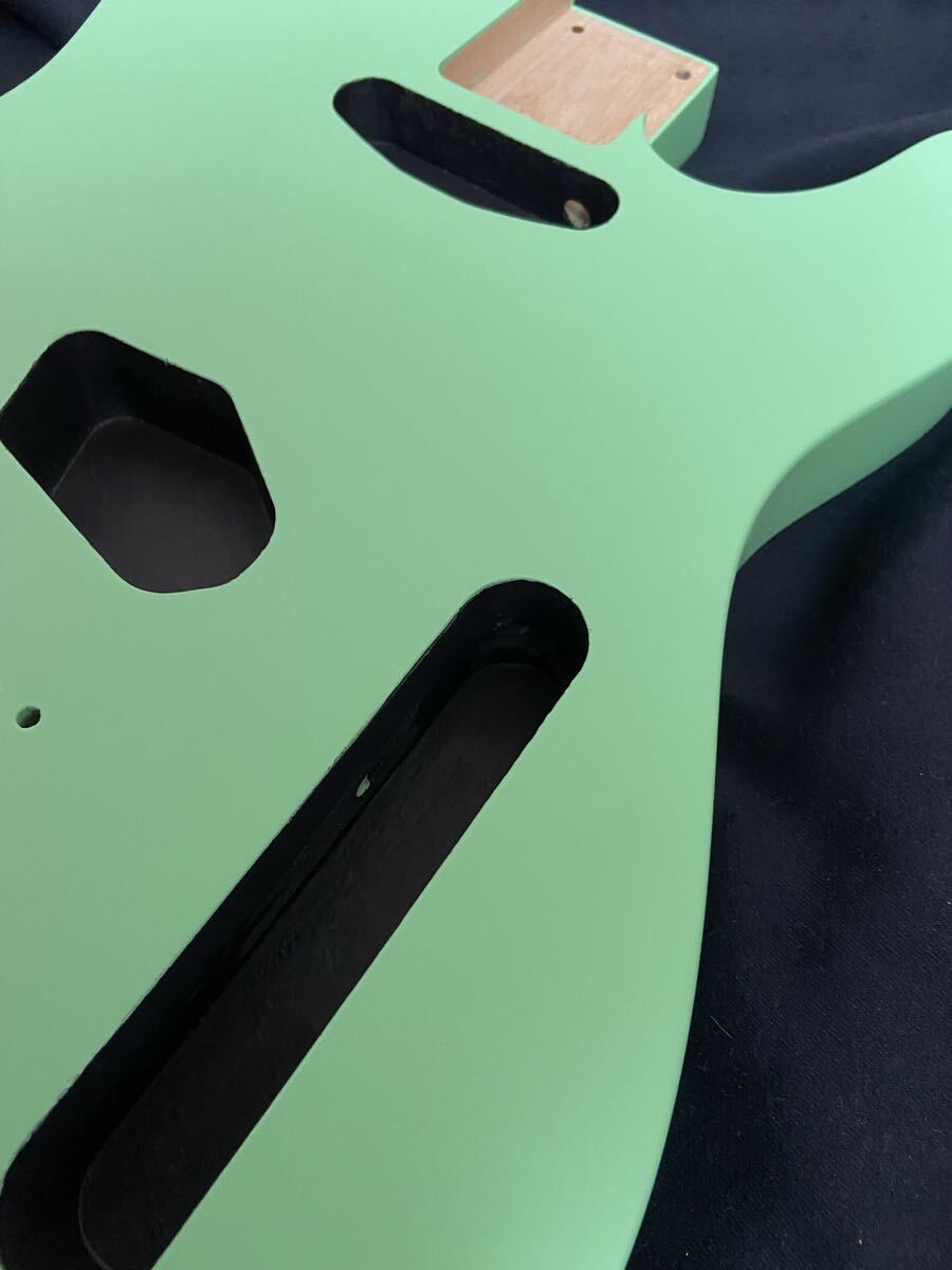 テレキャスター ボディ(No4)アルダーニトロサテン塗装サーフグリーンカラー_画像5