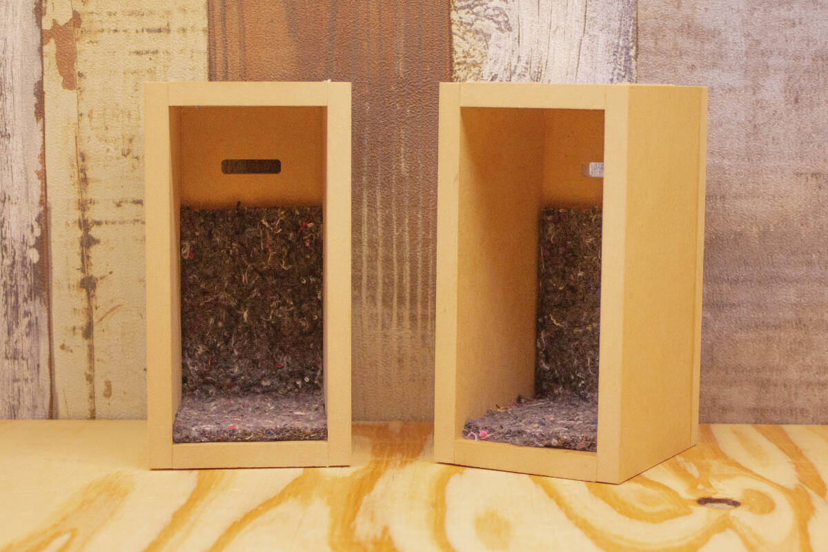 【訳アリ処分品】 組立済 9mm厚 MDF 前面バスレフ エンクロージャー スピーカー　キャン ドゥ ワッツ 550円 スピーカー