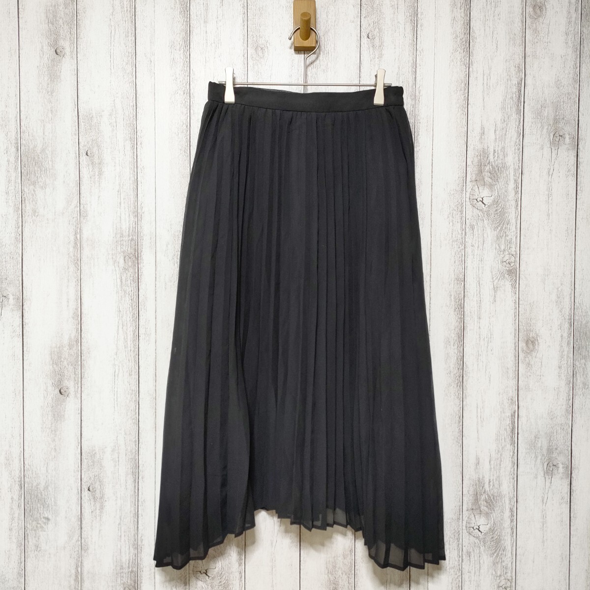 GU ジーユー (L)　ラウンドヘム プリーツスカート　ブラック_画像1