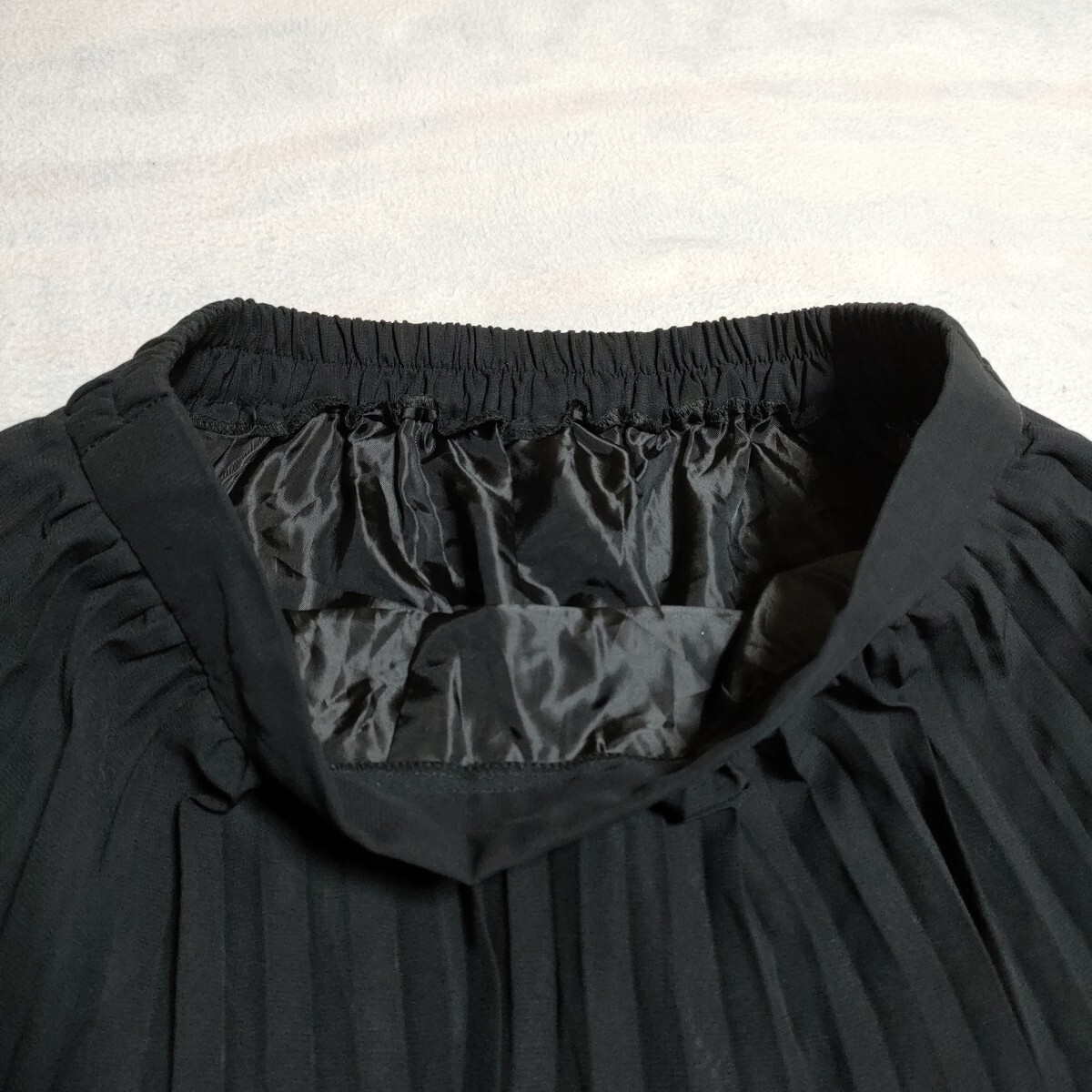 GU ジーユー (L)　ラウンドヘム プリーツスカート　ブラック_画像3