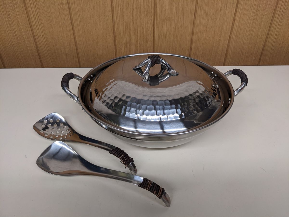 ii694■【デッドストック】ステンレス製のしゃぶしゃぶ鍋 18-8 湯豆腐鍋 1～4人用 両手鍋 蓋付き 卓上鍋 調理器具/100_画像2