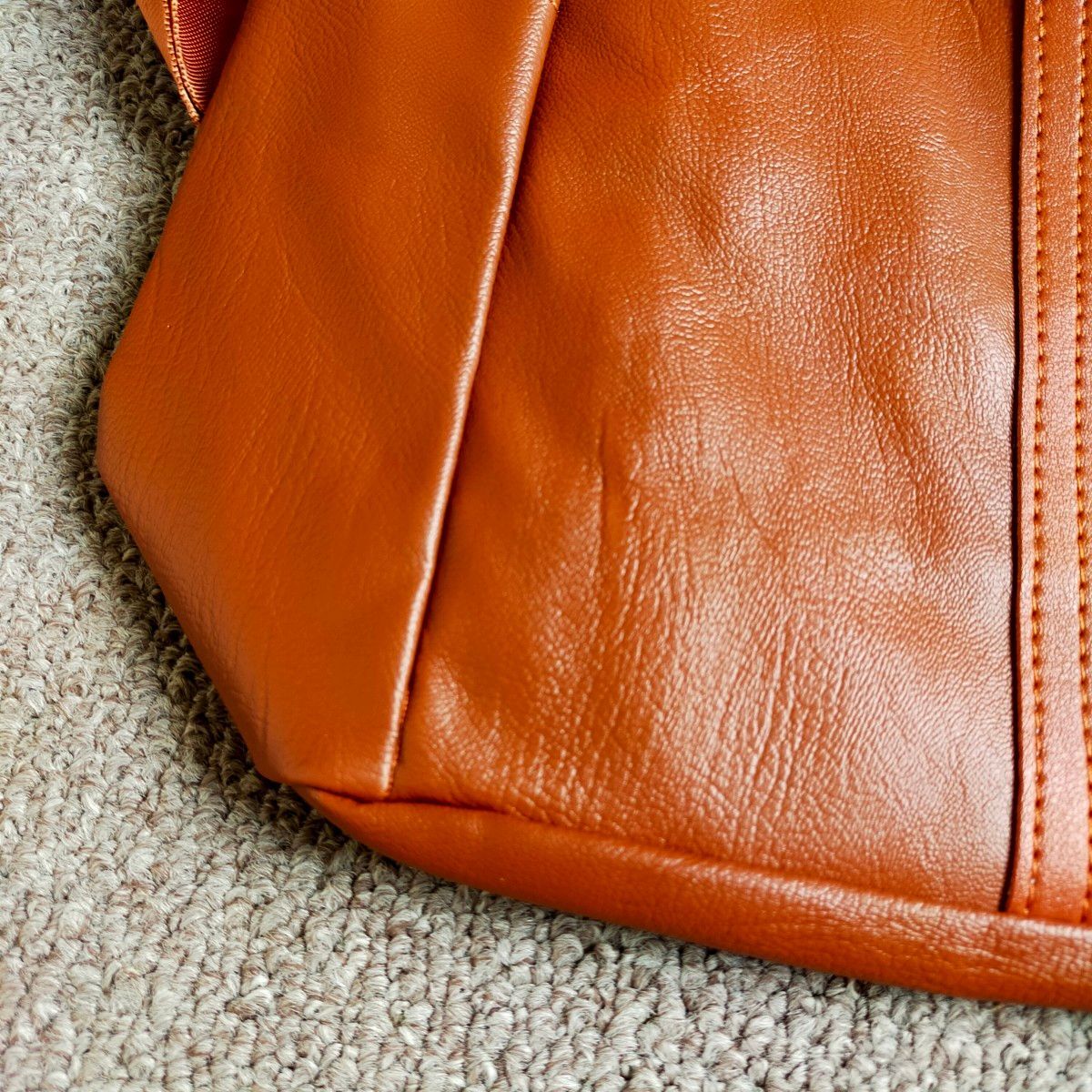 ブラウン レザー調 3way 大容量リュック 軽量 背面ファスナー 防犯 A4収納 通勤 通学 旅行 合皮ブラウンリュック 3way_画像9