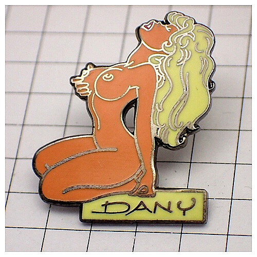 ピンバッジ・ダニー画セクシーフルヌードの女の子 DANY DANIEL-HENROTIN BELGIUM ◆フランス限定ピンズ◆レアなヴィンテージものピンバッチ_画像1