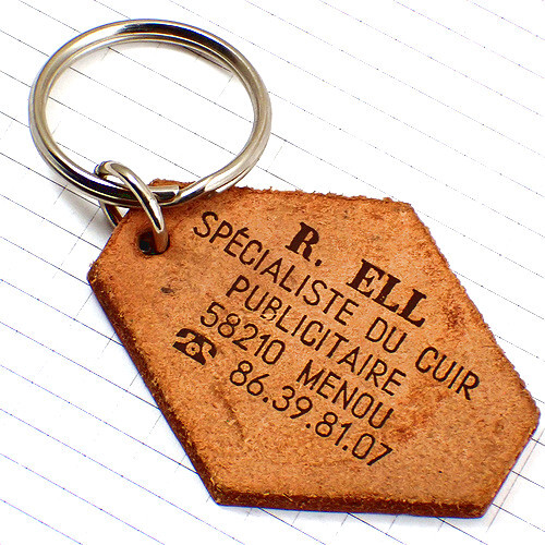 キーホルダー・ルノー車ロゴ革製エンブレム RENAULT FRANCE◆フランス限定ポルトクレ◆レアなヴィンテージものアンティーク_画像2