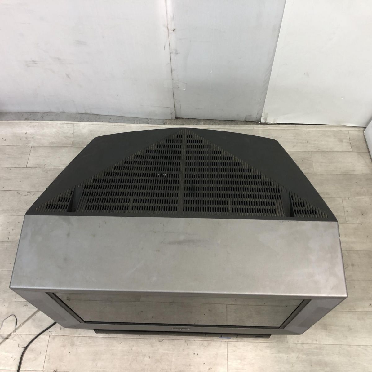 カラーテレビ 28インチ SONY ソニー トリニトロン KV-28SF3 リモコン付 直接お渡し歓迎 FBK799425相