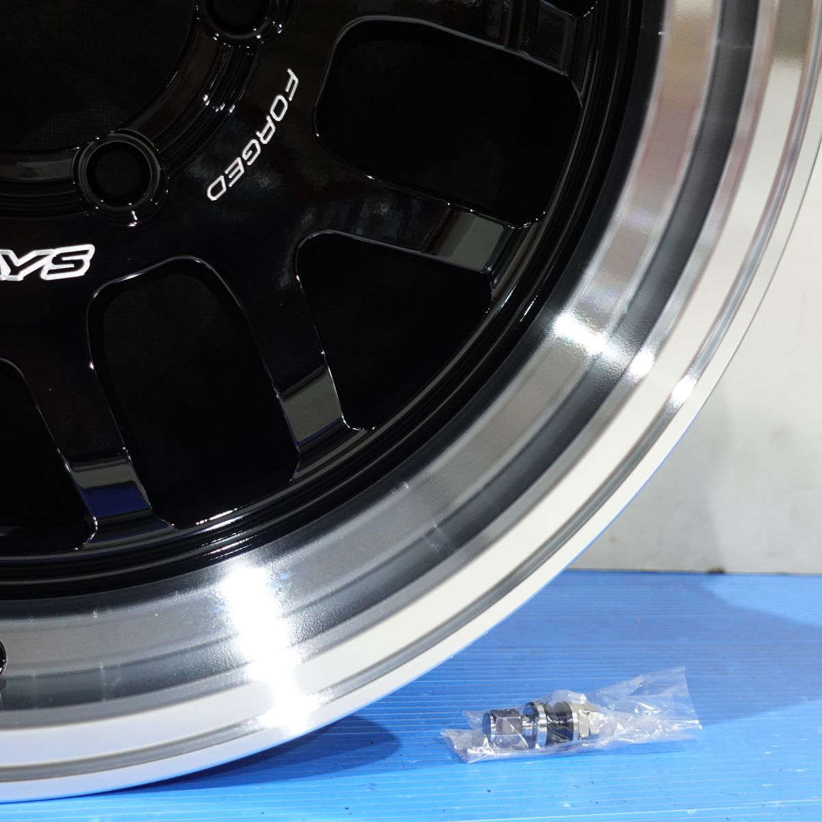 在庫あり！RAYS A LAP 07X 17インチ BD 新品4本セット 即決価格◎送料無料 8J±0 6H/139.7 レイズFORGED A-LAP 07X 300系ランクル プラド_画像6