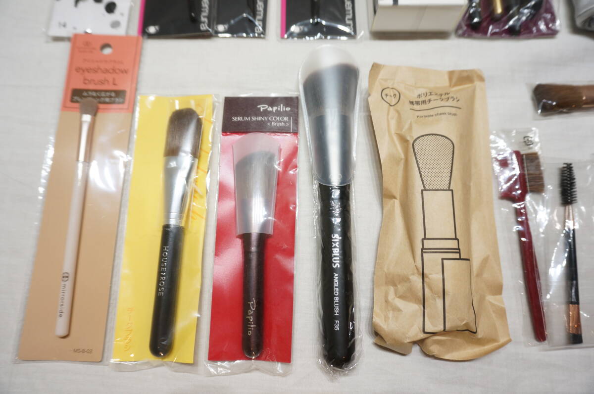 【2102A】大量！メイクブラシ パフ スポンジ まとめ売り SIXPLUS/ONLY MINERALS/MAANGE/華祥苑/EFFACE/SAIMDANG/HAKUHODO 他 熊野筆 